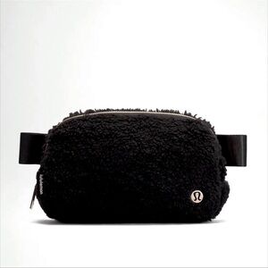 Lululemon Black Fleece Everywhere Belt Bag New With Tags